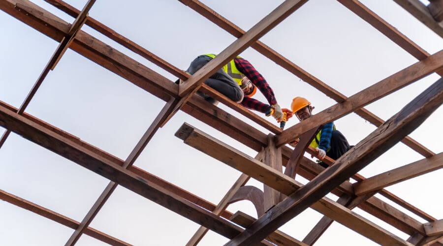 Expert Emergency Roof Repairs services in Lapeer, MI